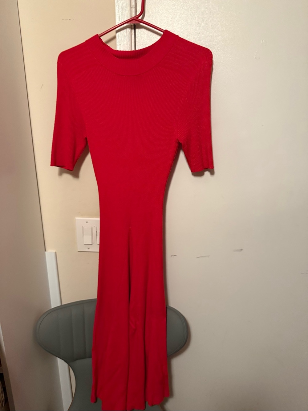 H&M Red Ribbed Midi Dress